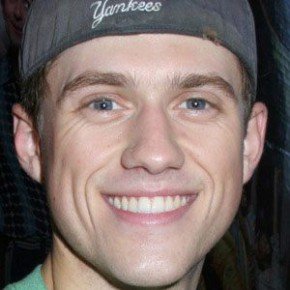 Aaron Tveit