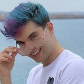 Adam Kajumi