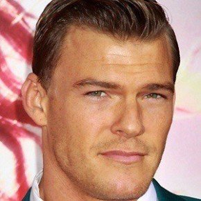 Alan Ritchson