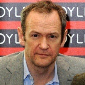 Alexander Armstrong