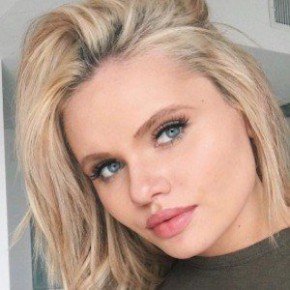 Alli Simpson