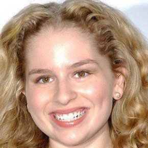 Allie Grant