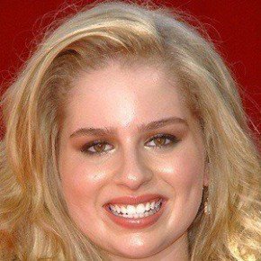 Allie Grant