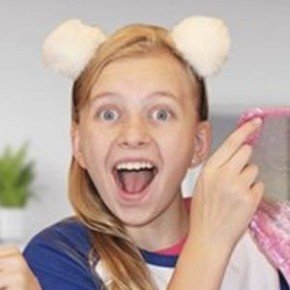 Alyssa FamilyFunPack