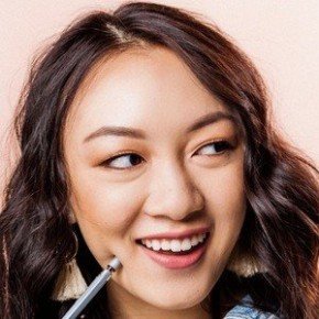 Amanda Rach Lee