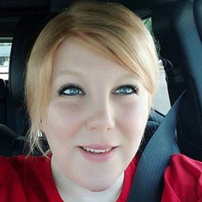 Amber KwingsLetsPlays