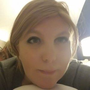 Amber KwingsLetsPlays