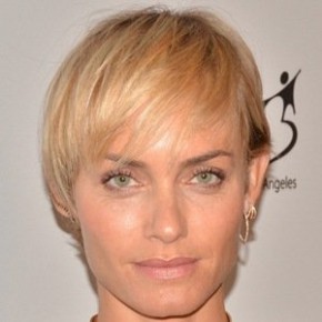 Amber Valletta