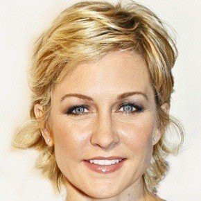Amy Carlson