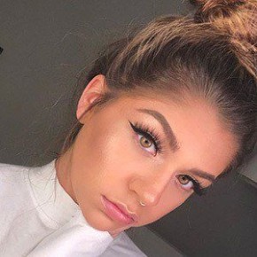 Andrea Russett