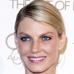 Angela Lindvall