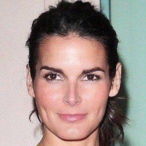 Angie Harmon