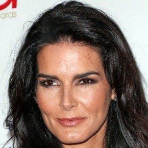 Angie Harmon