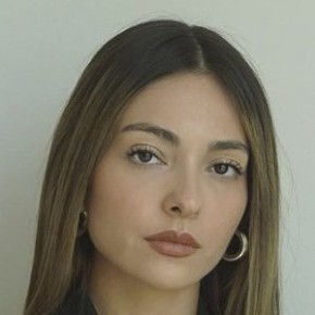 Anna Sarelly