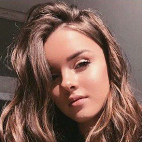 Anna Zak