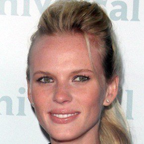 Anne Vyalitsyna