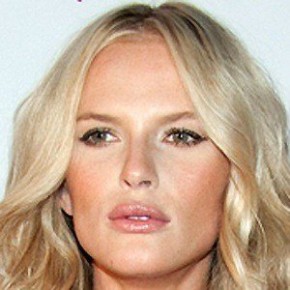 Anne Vyalitsyna