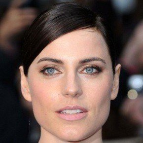 Antje Traue