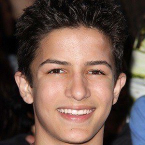 Aramis Knight