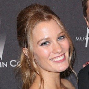 Ashley Hinshaw