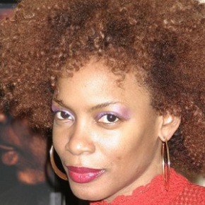 Aunjanue Ellis