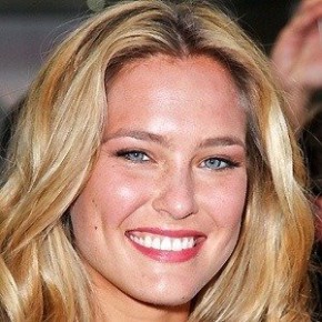 Bar Refaeli