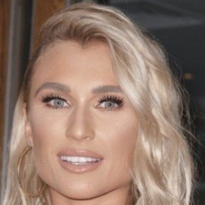Billie Faiers