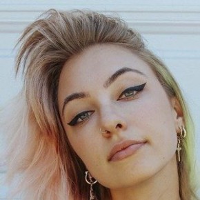 Cami Petyn