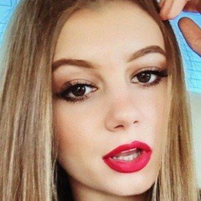 Carley McNutt
