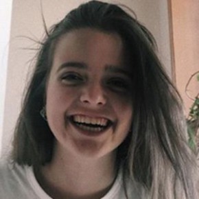 Carlota Moon