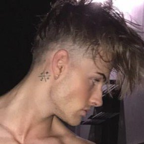 Carlton Loth