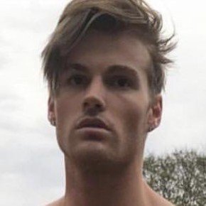 Carlton Loth
