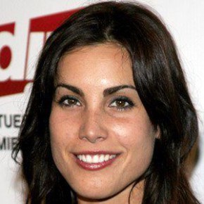 Carly Pope