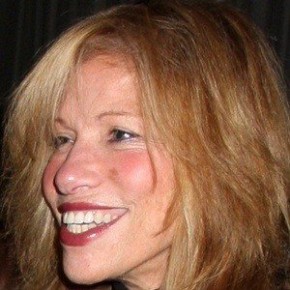 Carly Simon