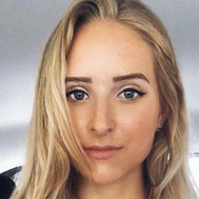 Caroline Zalog