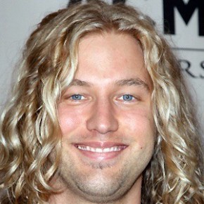 Casey James