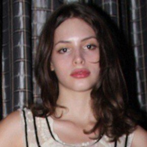 Charlotte Kemp Muhl