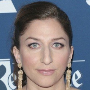 Chelsea Peretti