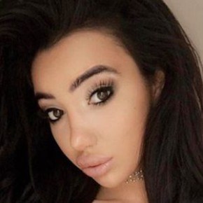 Chloe Khan