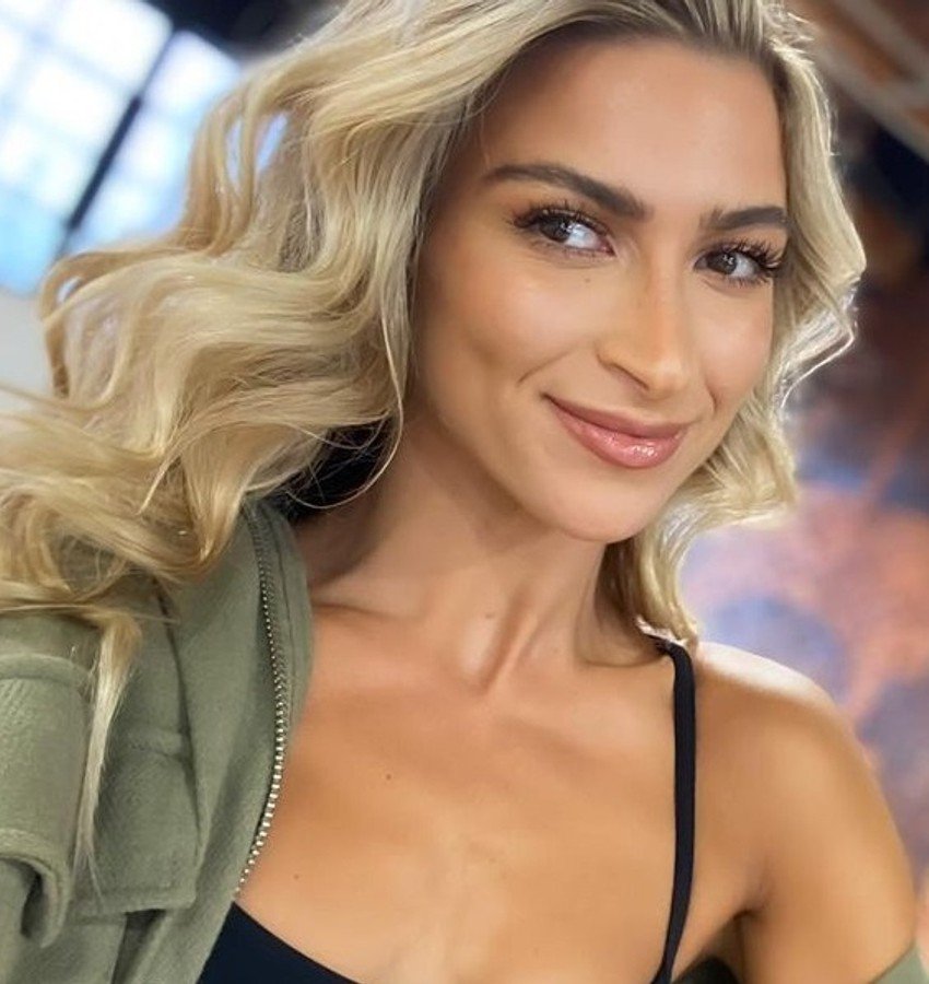 Daniella Karagach