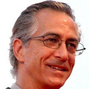 David Strathairn