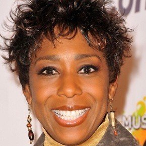 Dawnn Lewis