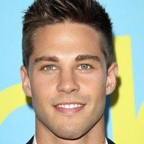 Dean Geyer