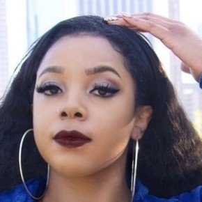 Dee Shanell