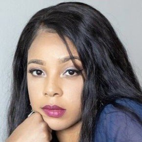 Dee Shanell