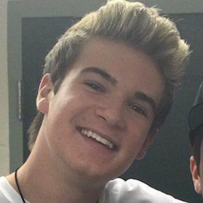 Devin Hayes