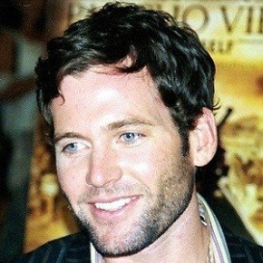 Eion Bailey