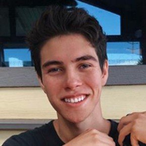 Elijah Gomez