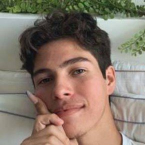 Elijah Gomez