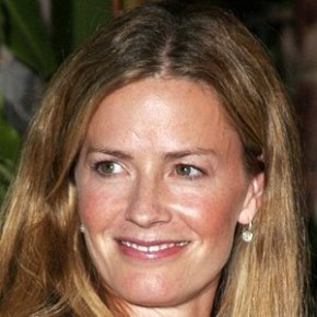 Elisabeth Shue